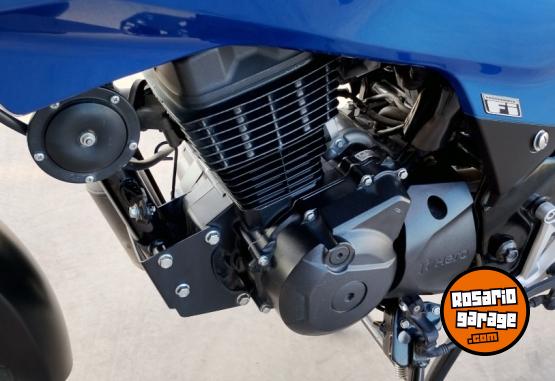 Motos - Hero Hunk 160r 2023 Nafta 13300Km - En Venta