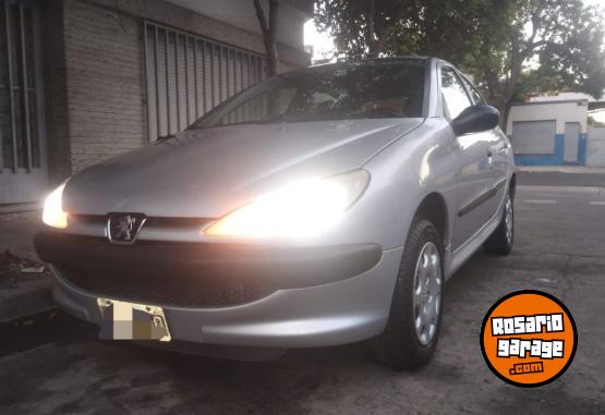 Autos - Peugeot 206 con aire 2010 Nafta 133000Km - En Venta