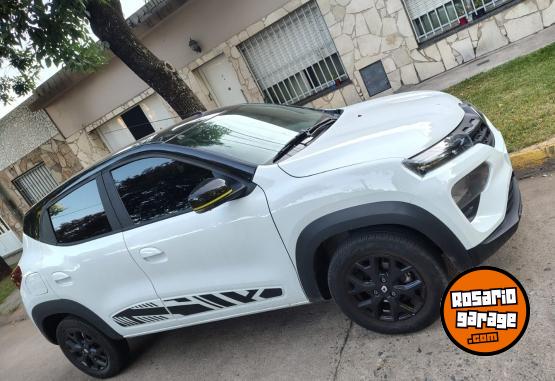 Autos - Renault Iconic 2025 Nafta 8000Km - En Venta