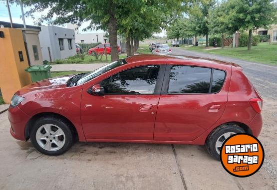 Autos - Renault Sandero 2015 GNC 140000Km - En Venta