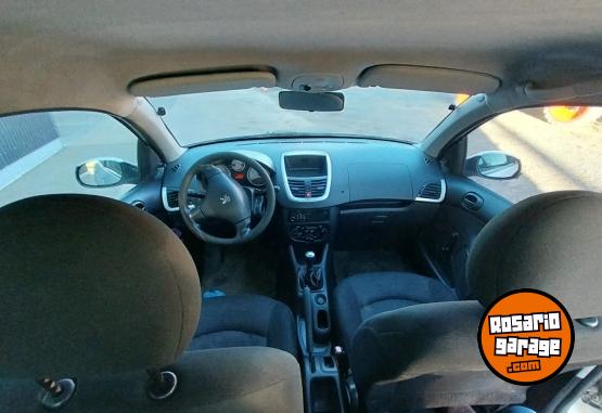 Autos - Peugeot 207 Compact Sed�n 2013 Nafta 200000Km - En Venta