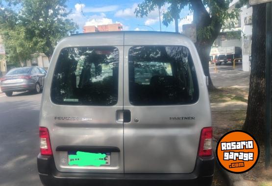 Utilitarios - Peugeot Partner 2018 Nafta 170000Km - En Venta
