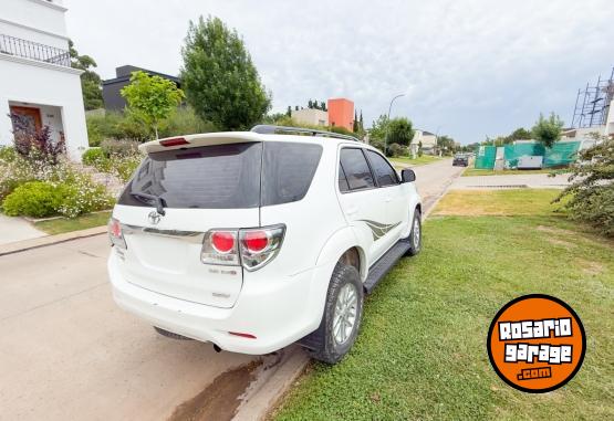 Camionetas - Toyota sw4 srv 3.0 tdi 2013 Diesel 165000Km - En Venta