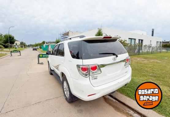 Camionetas - Toyota sw4 srv 3.0 tdi 2013 Diesel 165000Km - En Venta