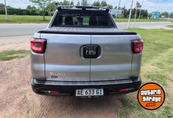 Camionetas - Fiat Toro Freedom 1.8mpi 2021 GNC 106000Km - En Venta