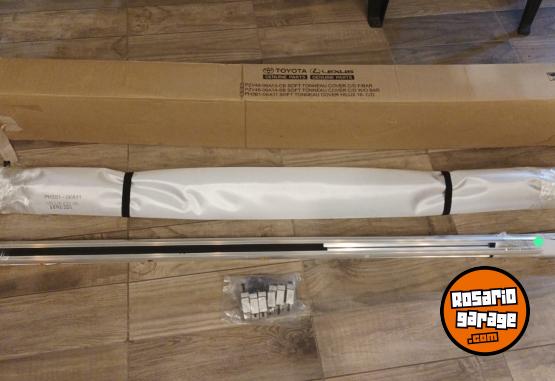 Accesorios para Autos - Lona Marinera Hilux para Mod 2016-2024 - En Venta