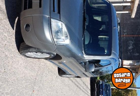 Utilitarios - Citroen Berlingo multispace HDI92 2017 Diesel 200000Km - En Venta