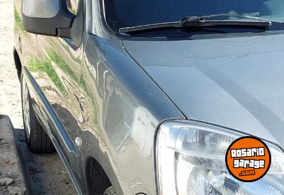 Utilitarios - Citroen Berlingo multispace HDI92 2017 Diesel 200000Km - En Venta