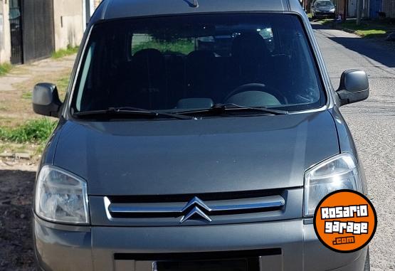 Utilitarios - Citroen Berlingo multispace HDI92 2017 Diesel 200000Km - En Venta