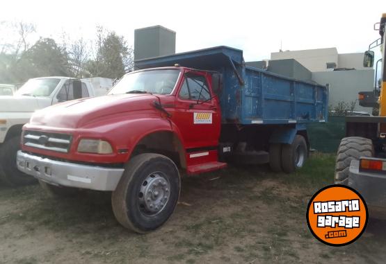 Camiones y Grúas - Ford 14000 - En Venta