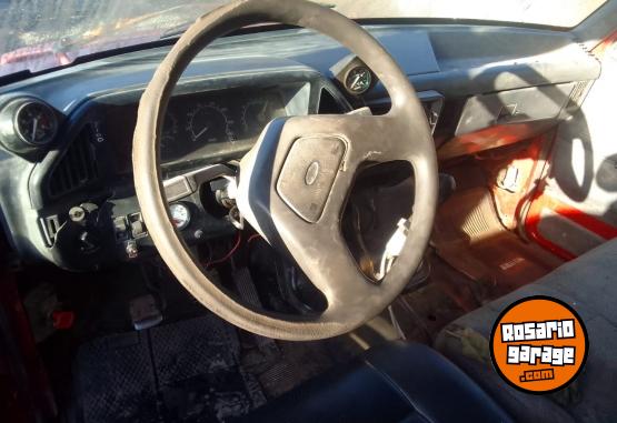 Camiones y Grúas - Ford 14000 - En Venta