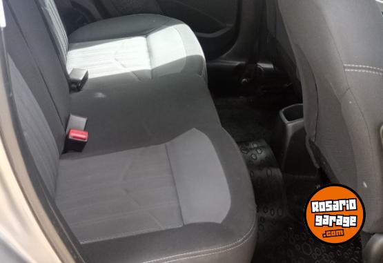 Autos - Peugeot 208 2017 Nafta 68000Km - En Venta