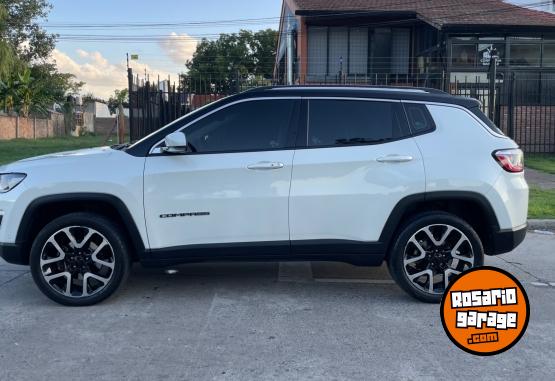 Camionetas - Jeep JEEP COMPASS 2.0 LIMITED 2022 Diesel 89000Km - En Venta
