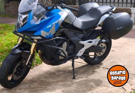 Motos - CF 650 MT 2022 Nafta 6760Km - En Venta