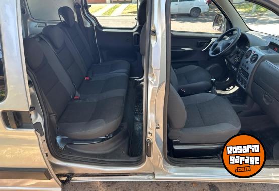 Utilitarios - Citroen BERLINGO MIXTA 2019 GNC 270000Km - En Venta