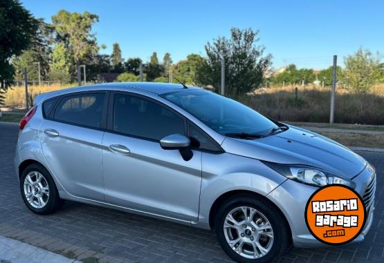 Autos - Ford Fiesta 2017 Nafta 130000Km - En Venta