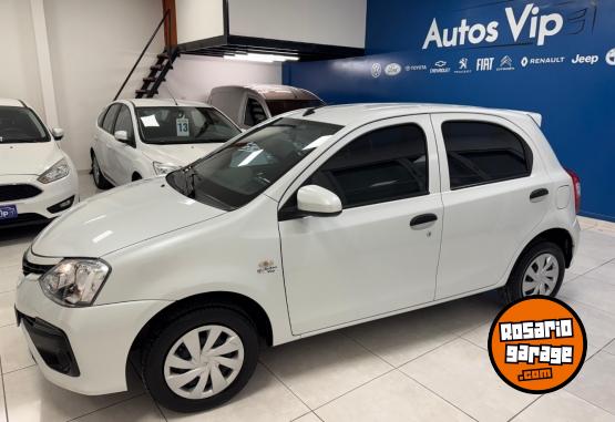 Autos - Toyota ETIOS X 2023 Nafta 19000Km - En Venta