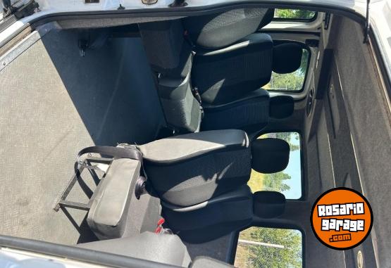 Utilitarios - Peugeot Expert 2011 Diesel 217000Km - En Venta