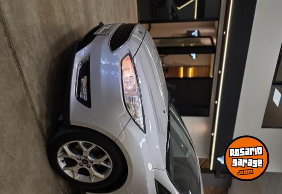 Autos - Ford FOCUS SE PLUS 2.0L 5P MT 2016 Nafta 115000Km - En Venta