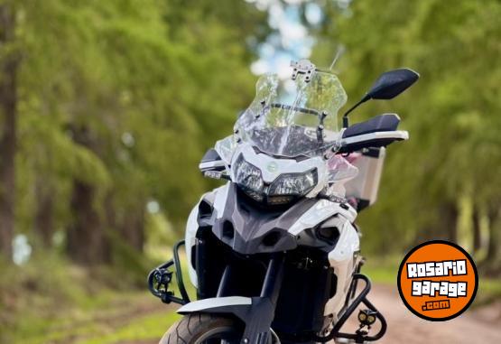Motos - Benelli Trk 502 2022 Nafta 9000Km - En Venta