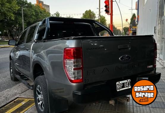 Camionetas - Ford RANGER2 DC 4X2 XL SAFETY 2014 Diesel 155000Km - En Venta