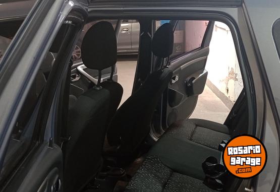 Autos - Renault DUSTER DYNAMIQUE 1.6 GNC 2018 GNC 98040Km - En Venta