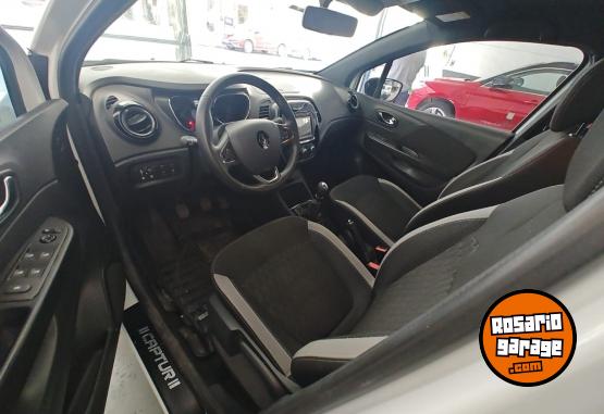 Autos - Renault CAPTUR ZEN 2.0 MT 2021 Nafta 60000Km - En Venta