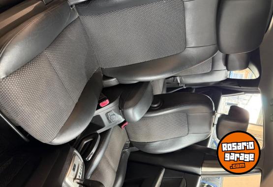 Camionetas - Chevrolet CAPTIVA 2008 Diesel 246000Km - En Venta