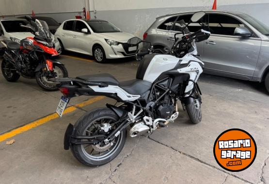 Motos - Benelli TRK 502 2023 Nafta 5000Km - En Venta