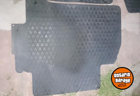 Accesorios para Autos - Alfombras Amarok - En Venta