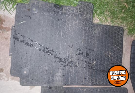Accesorios para Autos - Alfombras Amarok - En Venta