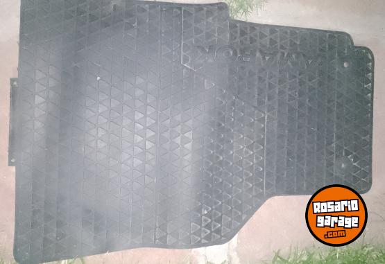 Accesorios para Autos - Alfombras Amarok - En Venta