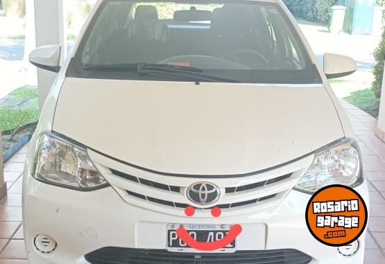 Autos - Toyota Etios 2015 Nafta 81000Km - En Venta