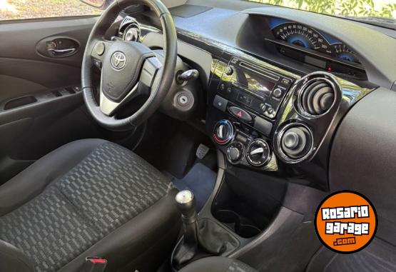 Autos - Toyota etios xls 1.5 m/t 2016 Nafta 140000Km - En Venta