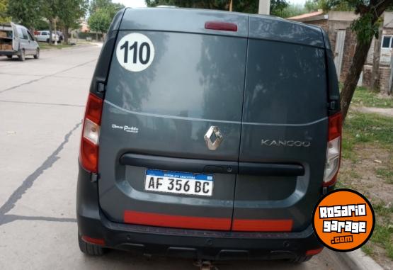 Utilitarios - Renault Kangoo 2022 GNC 122000Km - En Venta