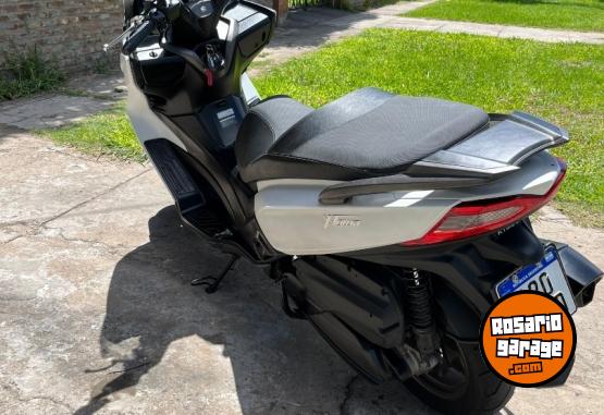 Motos - Kymco Xtown 250 2023 Nafta 12661Km - En Venta