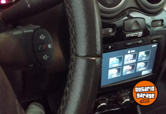 Autos - Renault Sandero Privilege 2013 Nafta 113000Km - En Venta