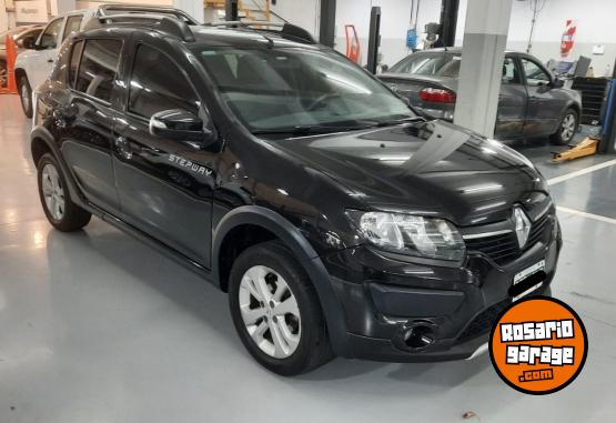 Autos - Renault SANDERO STEPWAY PRIVILEGE 2015 Nafta 115000Km - En Venta