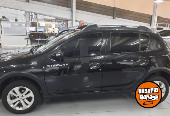 Autos - Renault SANDERO STEPWAY PRIVILEGE 2015 Nafta 115000Km - En Venta