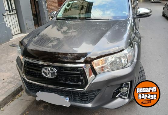 Camionetas - Toyota Hilux srv 2019 Diesel 82000Km - En Venta