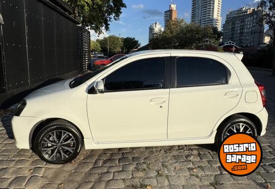 Autos - Toyota Etios xls pack 1.5 2023 Nafta 20000Km - En Venta