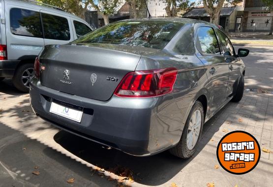 Autos - Peugeot 301 Allure 2017 Diesel 130000Km - En Venta