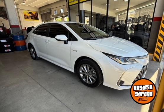 Autos - Toyota Corolla h�brido 2023 Electrico / Hibrido 63000Km - En Venta