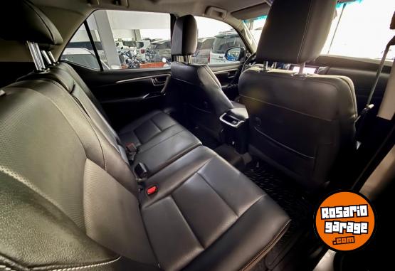 Camionetas - Toyota SW4 SRX 2.8 TDI 7 As 2021 Diesel 75000Km - En Venta