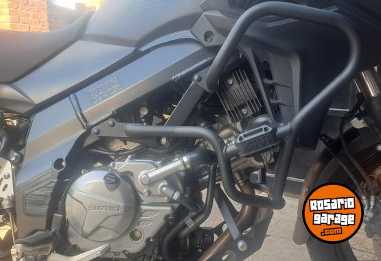 Motos - Suzuki V-STROM 650 2017 Nafta 35000Km - En Venta