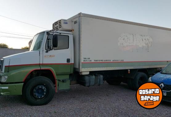 Camiones y Grúas - Mercedes-Benz 1318 con equipo de frío - En Venta