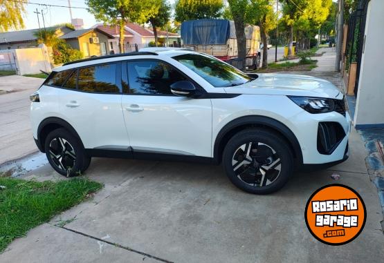 Autos - Peugeot 2008 2024 Nafta 10800Km - En Venta