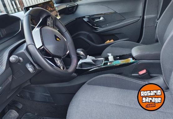 Autos - Peugeot 2008 2024 Nafta 10800Km - En Venta