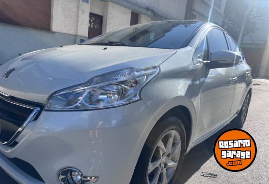 Autos - Peugeot 208 2016 Nafta 100000Km - En Venta
