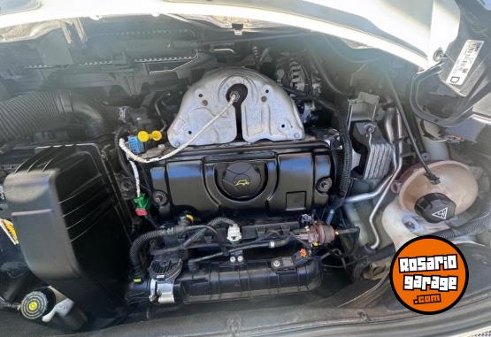 Autos - Peugeot 208 2016 Nafta 100000Km - En Venta